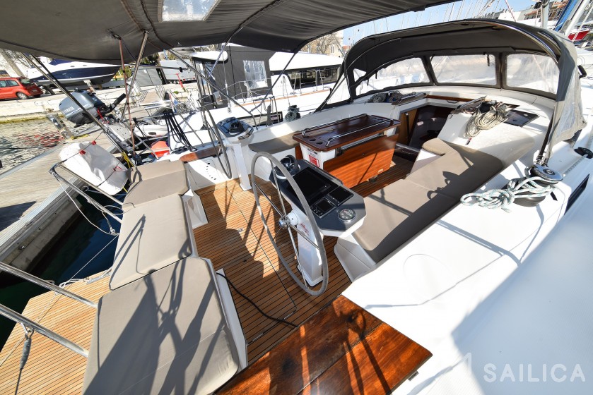 Bavaria Cruiser 56 - Yacht Charter Sailica