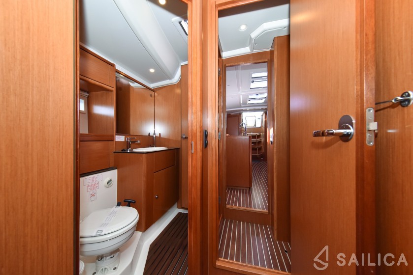 Bavaria Cruiser 56 - Yacht Charter Sailica