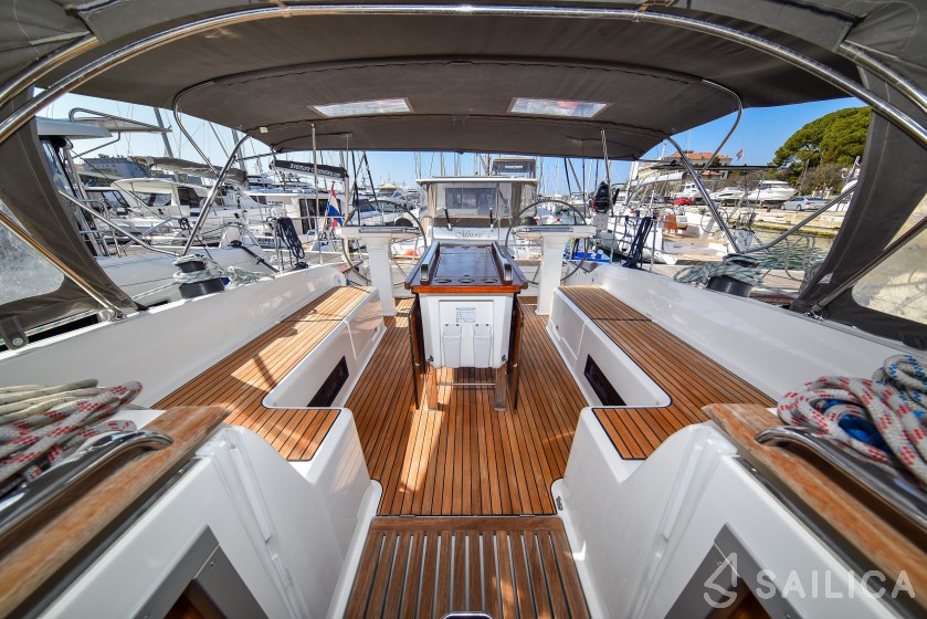 Bavaria Cruiser 56 - Yacht Charter Sailica