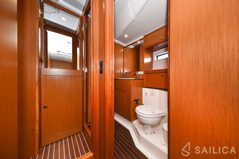 Bavaria Cruiser 56 - Yacht Charter Sailica