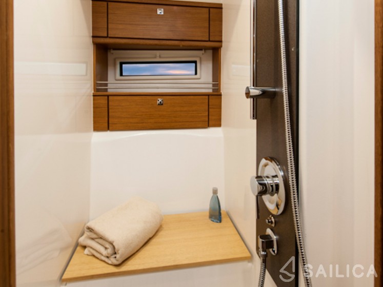 Bavaria Cruiser 56 - Yacht Charter Sailica