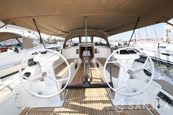 Bavaria Cruiser 41S - Yacht Charter Sailica
