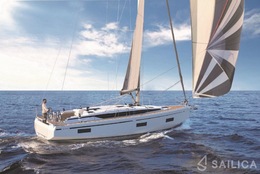 Bavaria C42 - Yacht Charter Sailica
