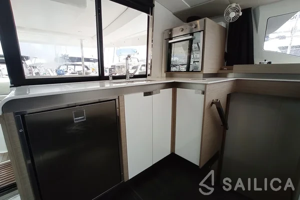 Elba 45 - Yacht Charter Sailica