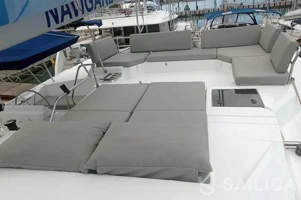 Elba 45 - Yacht Charter Sailica