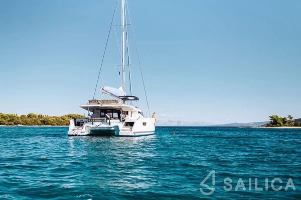Elba 45 - Yacht Charter Sailica