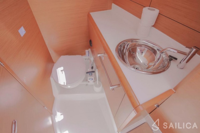 Sun Odyssey 449 - Yacht Charter Sailica