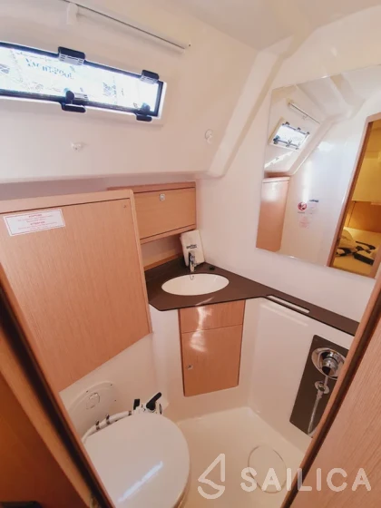 Bavaria 46 Cruiser - Yacht Charter Sailica