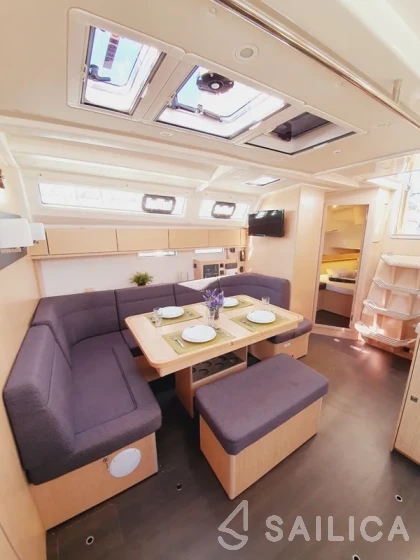 Bavaria 46 Cruiser - Yacht Charter Sailica