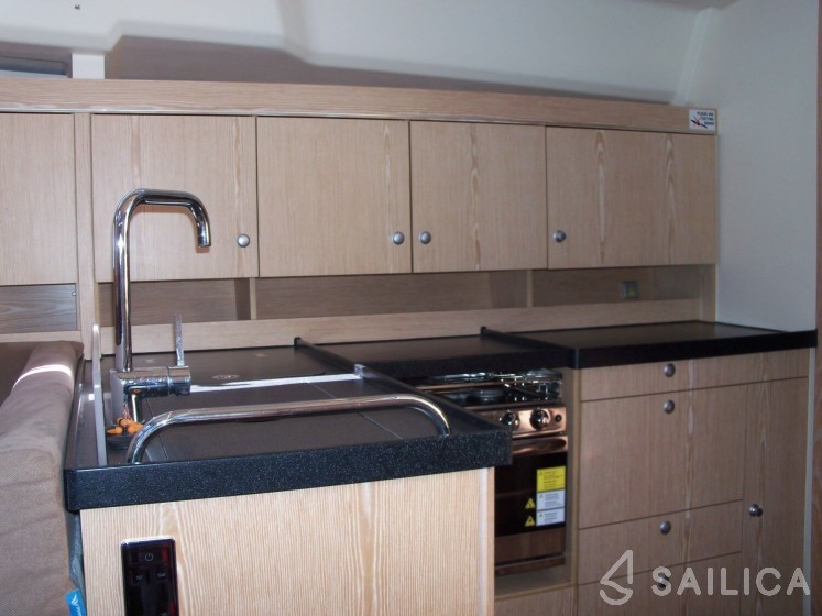 Hanse 455 - Yacht Charter Sailica