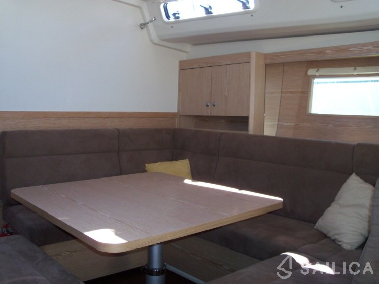 Hanse 455 - Yacht Charter Sailica