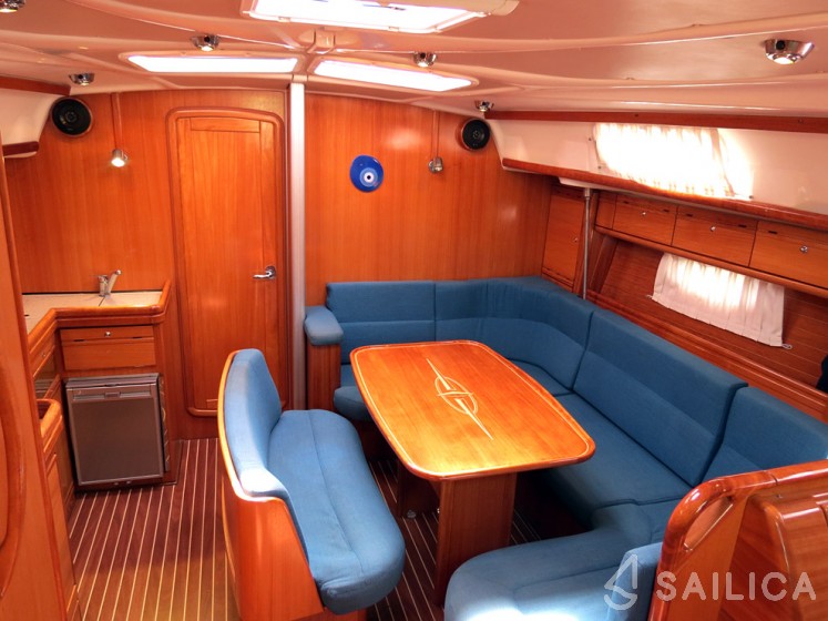 Bavaria 42 Cruiser - Yacht Charter Sailica