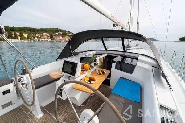 Hanse 388 - Yacht Charter Sailica