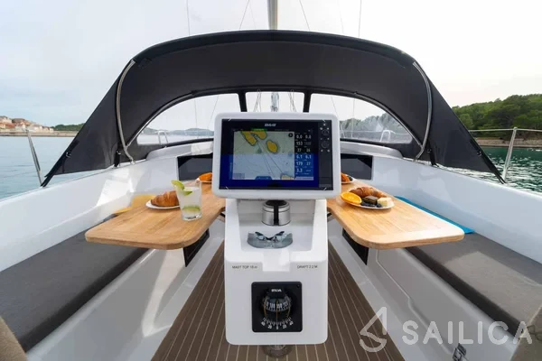 Hanse 388 - Yacht Charter Sailica