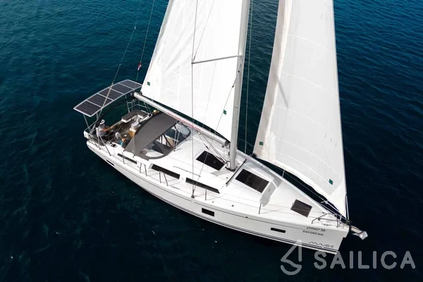 Hanse 388 - Yacht Charter Sailica