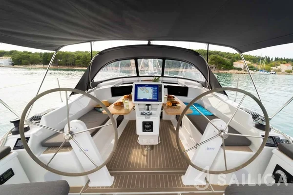 Hanse 388 - Yacht Charter Sailica