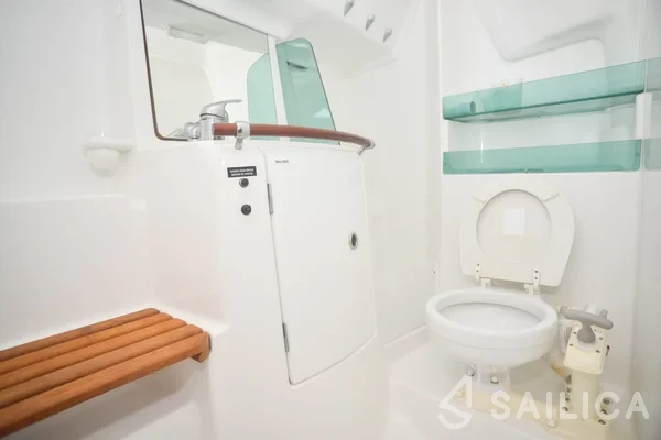 Oceanis 323 Clipper - Yacht Charter Sailica