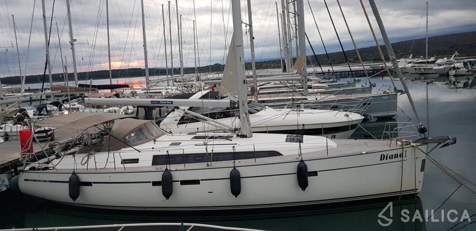 Bavaria 46 Cruiser - Yacht Charter Sailica
