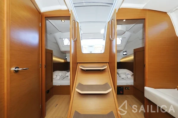 Sun Odyssey 410 - Yacht Charter Sailica