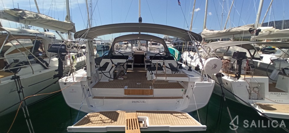 Hanse 460 - Yacht Charter Sailica