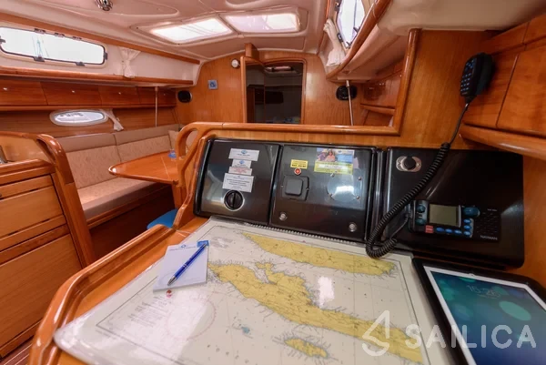 Bavaria 33 Cruiser - Yacht Charter Sailica