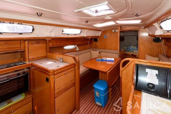 Bavaria 33 Cruiser - Yacht Charter Sailica