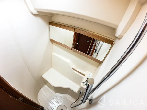 Hanse 455 - Yacht Charter Sailica