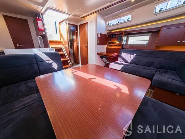 Hanse 455 - Yacht Charter Sailica