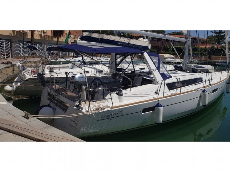 Oceanis 45 - Yacht Charter Sailica