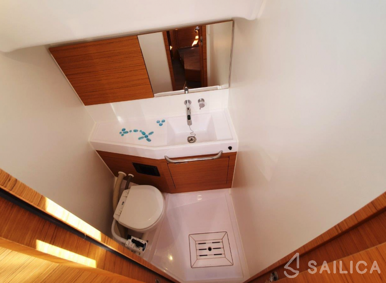 Elan 50 Impression - Yacht Charter Sailica