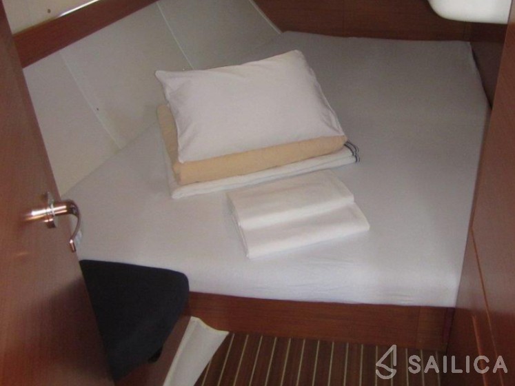 Elan 444 Impression - Yacht Charter Sailica