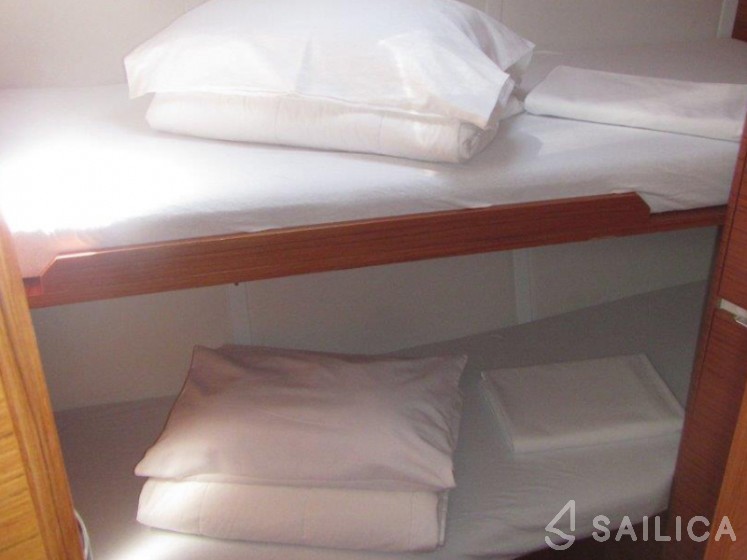 Elan 444 Impression - Yacht Charter Sailica