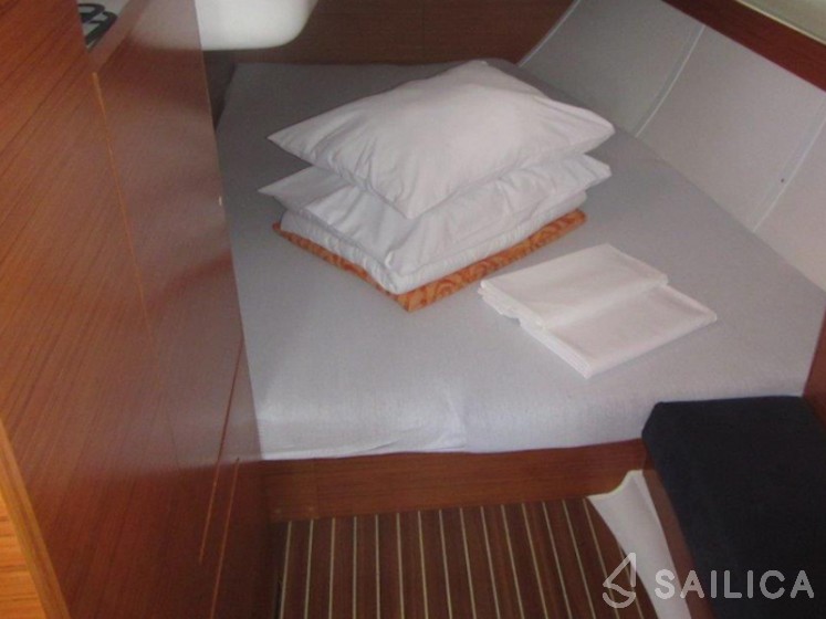 Elan 444 Impression - Yacht Charter Sailica