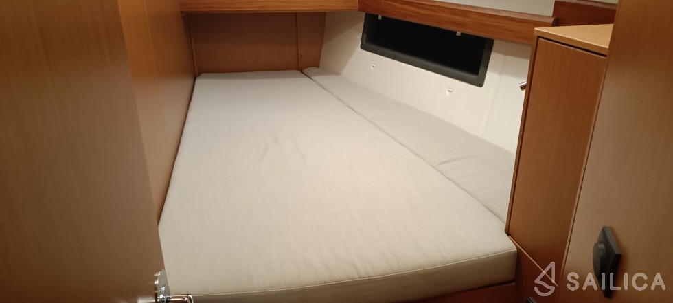 Bavaria C45 - Yacht Charter Sailica