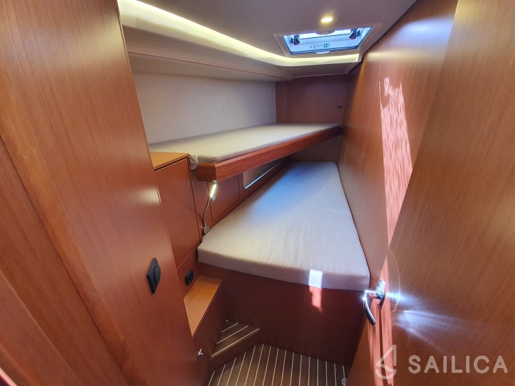 Bavaria C45 - Yacht Charter Sailica
