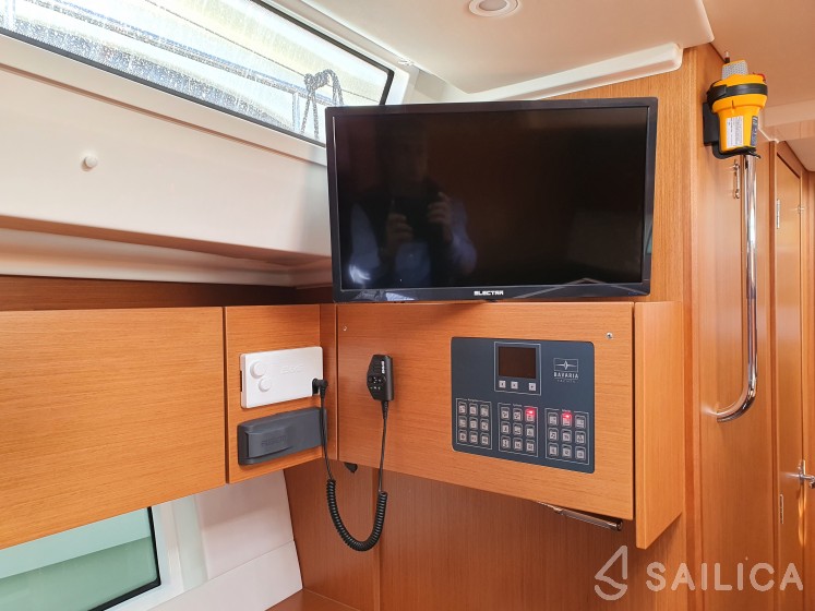 Bavaria C45 - Yacht Charter Sailica