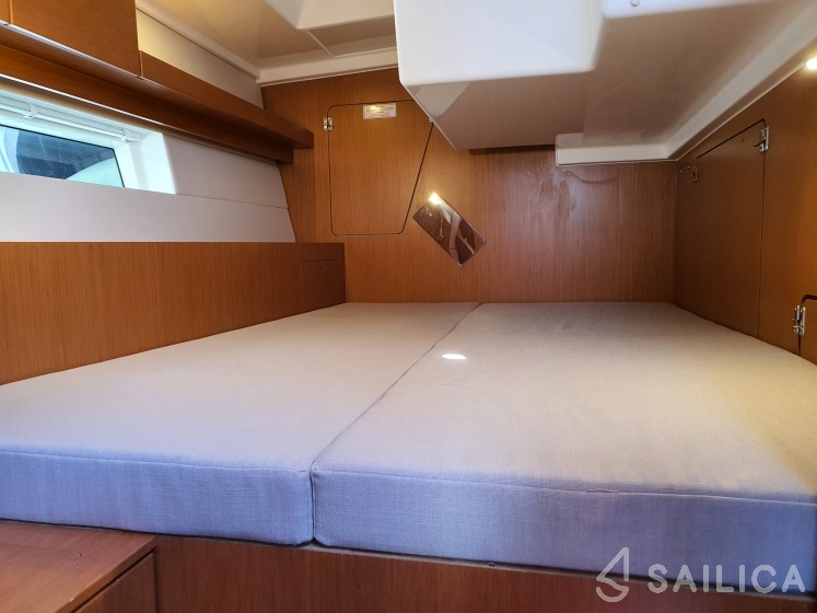 Bavaria C45 - Yacht Charter Sailica