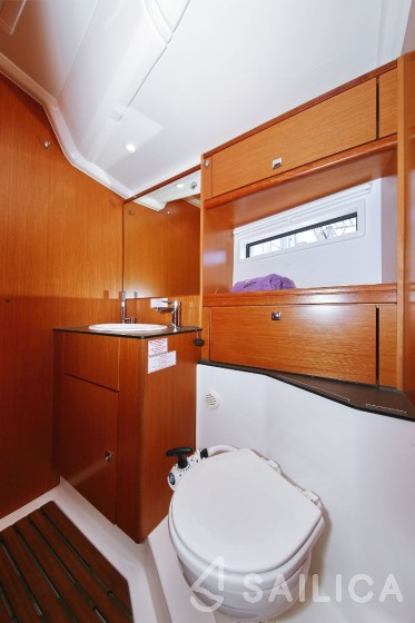 Bavaria Cruiser 56 - Yacht Charter Sailica
