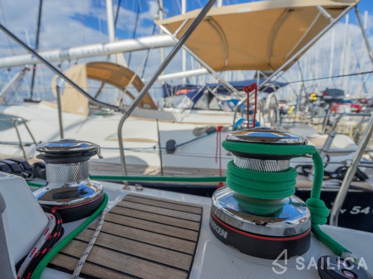 Jeanneau 54 - Yacht Charter Sailica