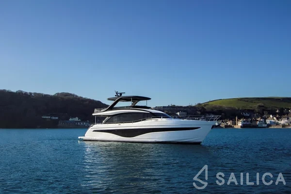 Princess 72 Fly - Yacht Charter Sailica