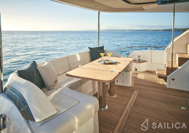 Princess 72 Fly - Yacht Charter Sailica