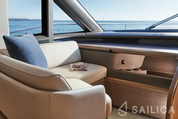 Princess 72 Fly - Yacht Charter Sailica