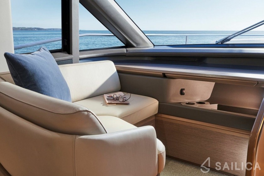 Princess 72 Fly - Yacht Charter Sailica