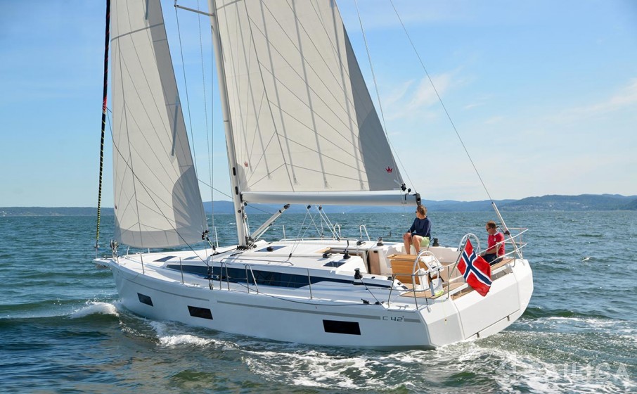 Bavaria C42 - Yacht Charter Sailica