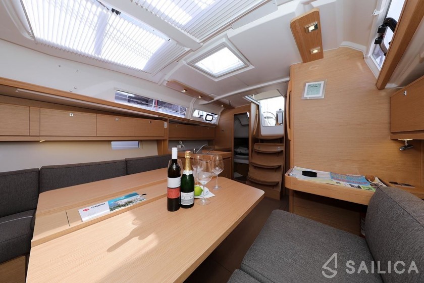 Dufour 382 GL - Yacht Charter Sailica