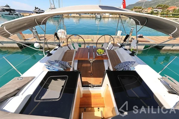 Hanse 418 - Yacht Charter Sailica