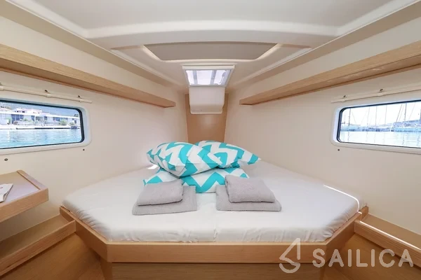 Hanse 418 - Yacht Charter Sailica