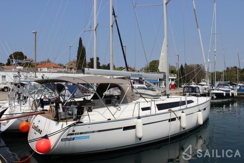 Bavaria 46 Cruiser - Yacht Charter Sailica
