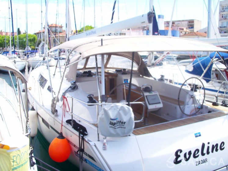Bavaria 46 Cruiser - Yacht Charter Sailica