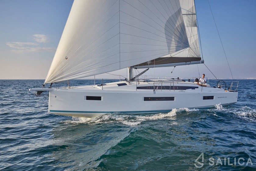 Sun Odyssey 410 - Yacht Charter Sailica